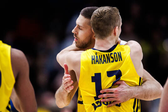 Christopher Czerapowicz and Ludvig Håkanson of Sweden