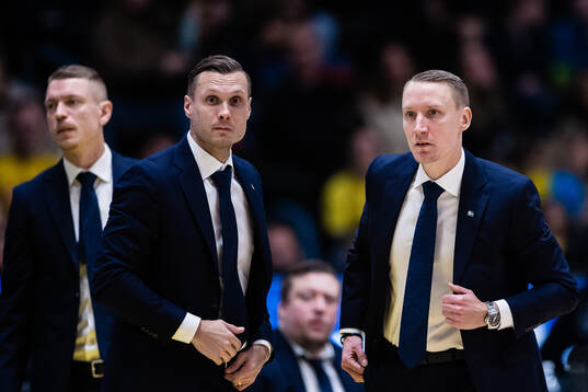 Coach Ludwig Degernäs and head coach Mikko Riipinen of