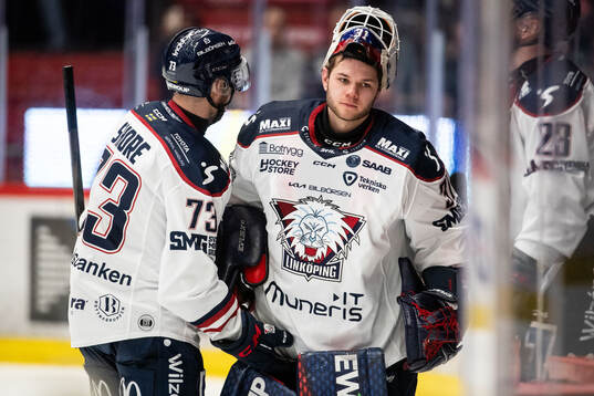 Linköpings målvakt Jesper Myrenberg deppar