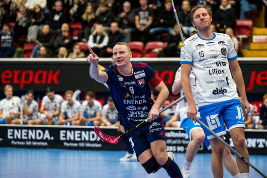Växjös Jesper Sankell jublar