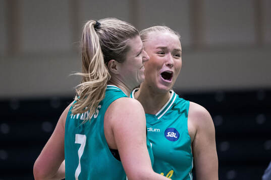 Alviks Amanda Tivenius och Hanna Jolinder