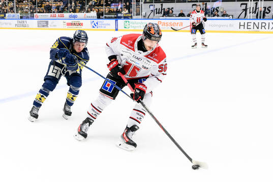 HV71s Jamiro Reber och Örebros Robin Norell