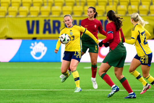 Tuva Skoog of Sweden and Ana Albuquerque of Portugal