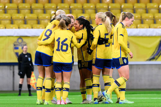 Wilma Leidhammar of Sweden celebrates