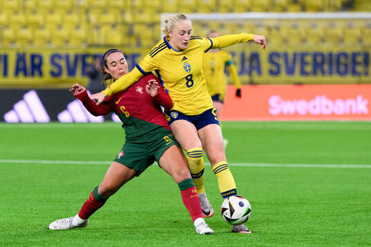 Ana Albuquerque of Portugal and Wilma Leidhammar of Sweden