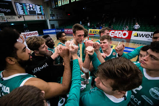 Södertäljes Kevin Schutte, Nick Spires och Tyler Peterson