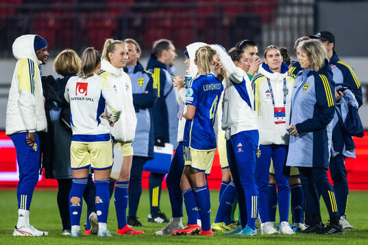 Hanna Lundkvist and Amanda Nildén of Sweden
