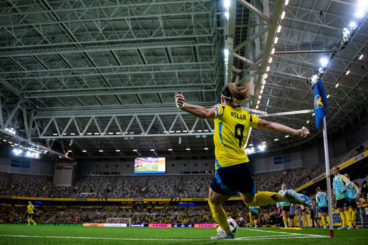 Kosovare Asllani of Sweden