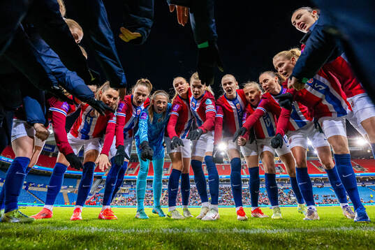 Vilde Bøe Risa, Caroline Graham Hansen, goalkeeper Cecilie