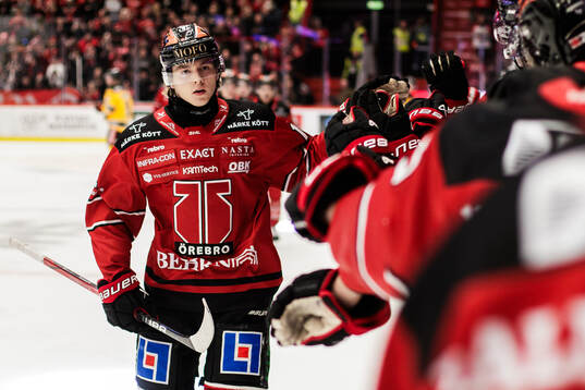 Örebros Noah Steen jublar