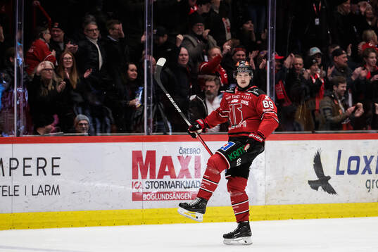 Örebros Patrik Karlkvist jublar