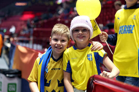 Before the National team between Sweden and Slovakia