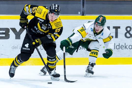 Västerås Noel Fransén och Björklövens Oscar Tellström