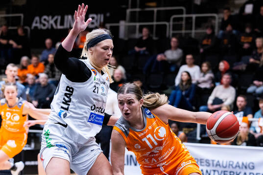 Luleås Jessica Lindstrom och Norrköpings Laura Stockton