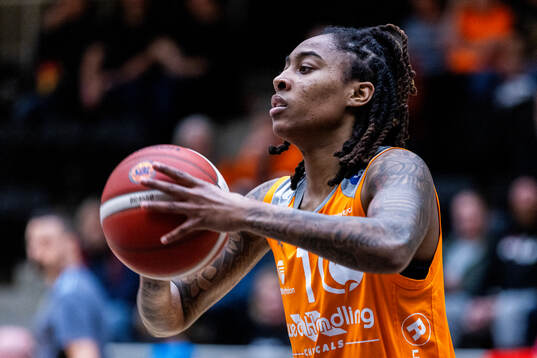 Norrköpings Miya Crump
