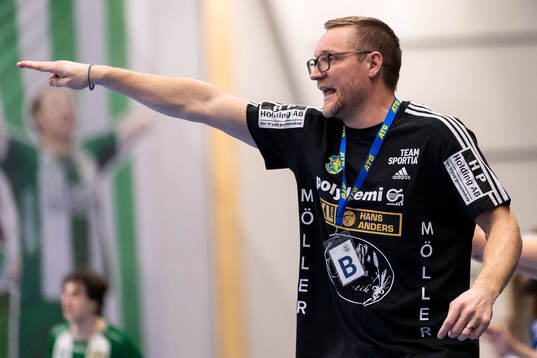 Ystad IFs tränare Oscar Carlén