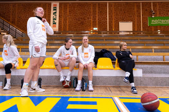 Högsbos Ebba Löfvenborg och huvudtränare Alva Stark