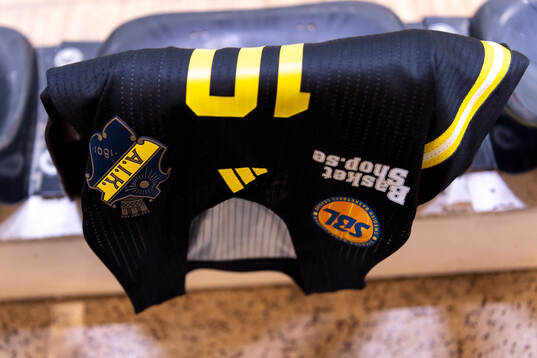 AIK Baskets matchlinne med SBL logga