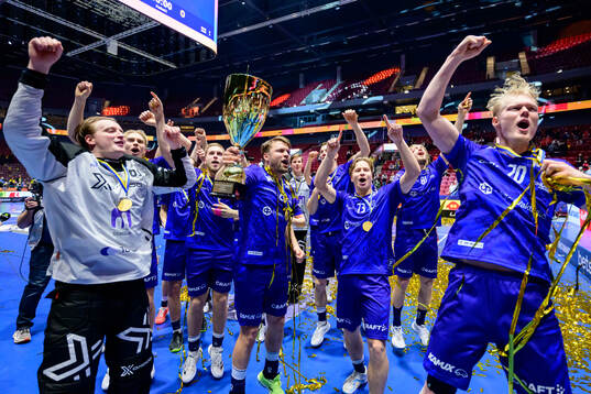 Nico Salo of Finland celebrates with the trophy
