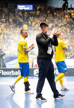 Head coach Thomas Brottman of Sweden looks dejected