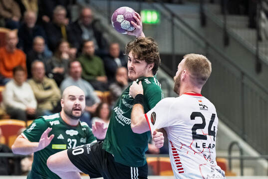 OV Helsingborgs Robin Sanderhem och HK Malmös Hampus Nygren