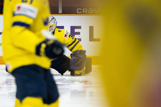 goaltender Melker Thelin of Sweden