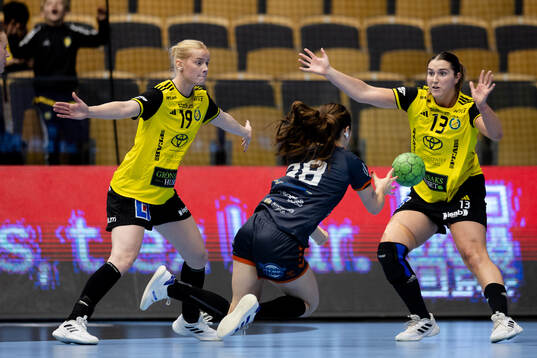 Sävehofs Elin Karlsson, Irma Kocanovic och Kristianstads