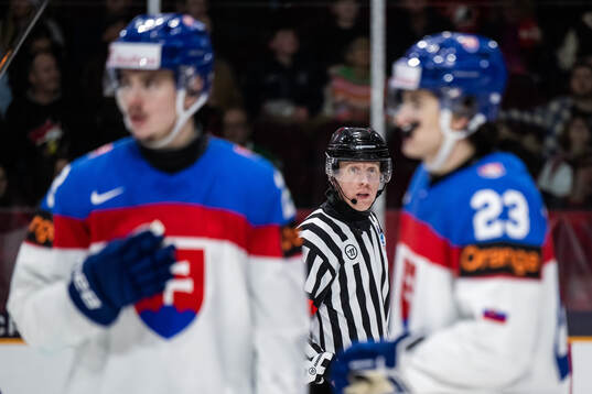 Referee Mikael Holm