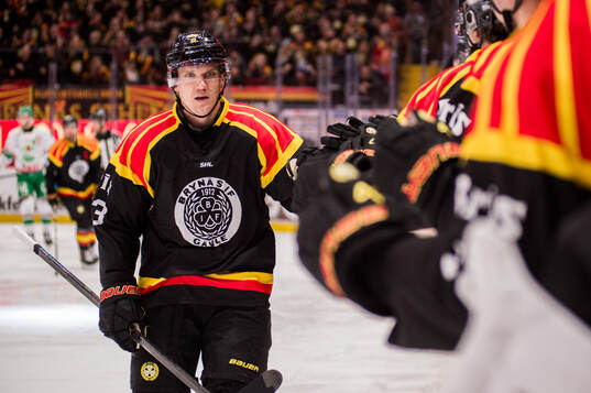 Brynäs Jakob Silfverberg jublar