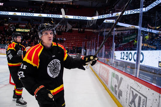Brynäs Jakob Silfverberg jublar