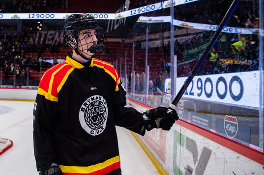 Brynäs Gustav Hillström jublar