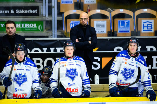 Karlskogas tränare Dennis Hall