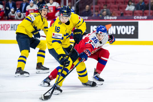 Felix Unger Sörum of Sweden and Matteo Koci of Czech
