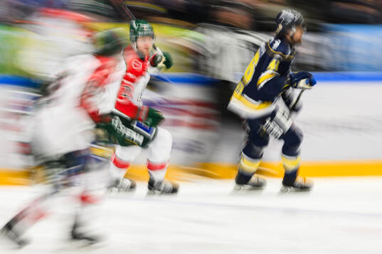 Christian Folin och HV71s Joona Luoto