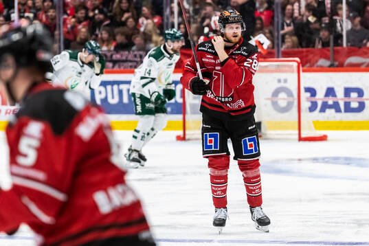 Örebros Linus Arnesson deppar vid 1-2