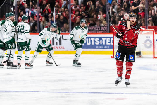 Örebros Linus Arnesson deppar vid 1-2