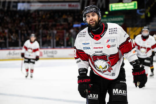 Malmö Redhawks Robin Hanzl jublar