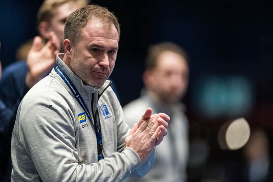 Head coach Michael Apelgren of Sweden