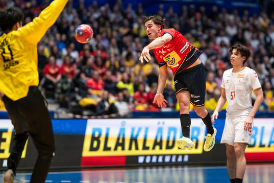 Carlos Alvarez Dominguez of Spain