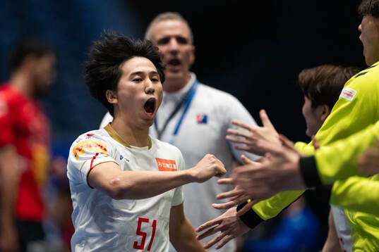 Kota Nakata of Japan celebrates