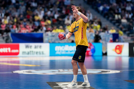 Jonathan Carlsbogård of Sweden