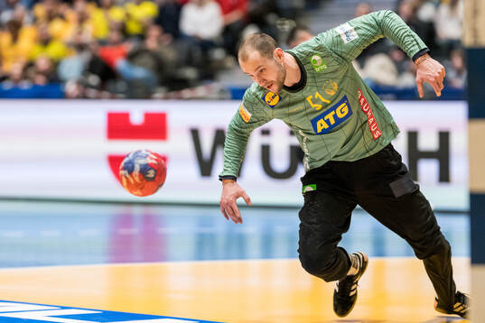 Goalkeeper Fabian Norsten of Sweden