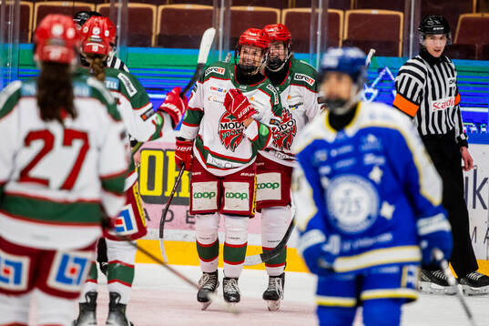 Modos Wilma Sundin jublar