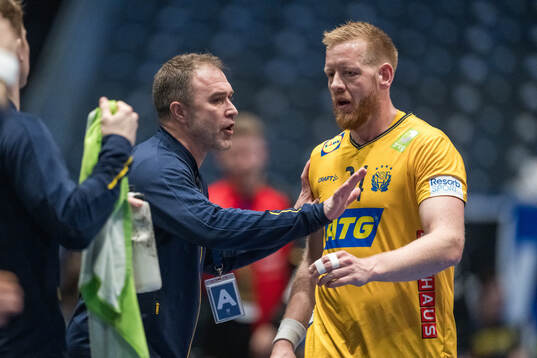 Head coach Michael Apelgren and Jim Gottfridsson of Sweden