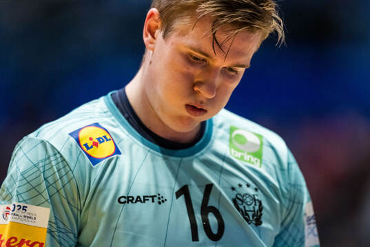 Goalkeeper Tobias Thulin of Sweden looks dejected