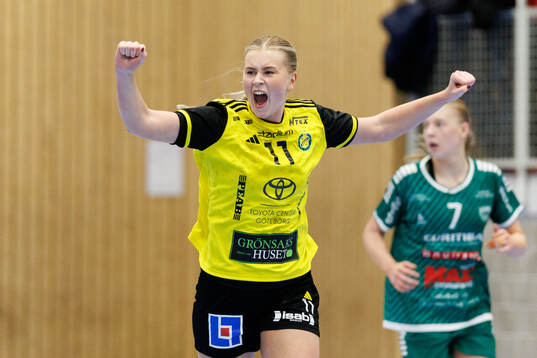 Sävehofs Stina Wiksfors jublar
