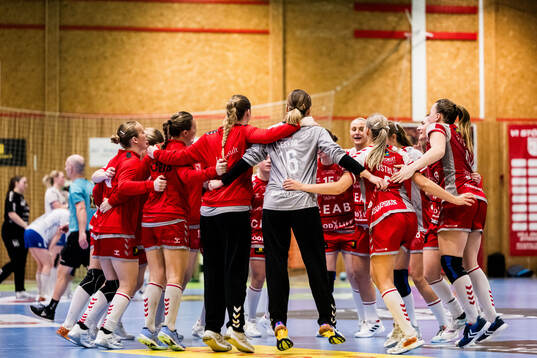 H65 Höörs spelare jublar