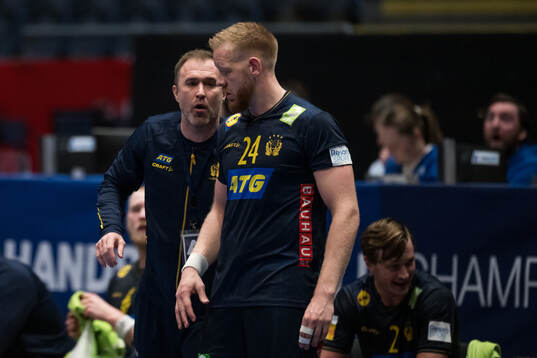 Head coach Michael Apelgren and Jim Gottfridsson of Sweden