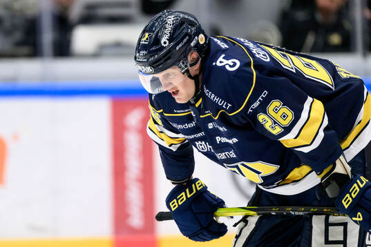 HV71s Tommi Tikka deppar