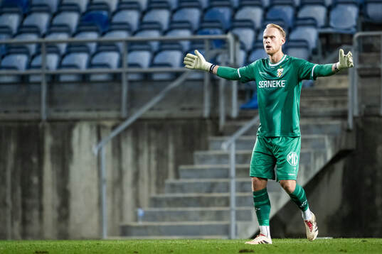 Goalkeeper Pontus Dahlberg of IFK Göteborg